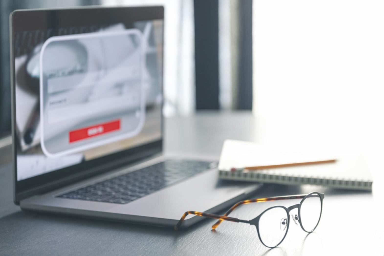 Moderne Lernumgebung mit aktueller Finanzsoftware und Analysetools